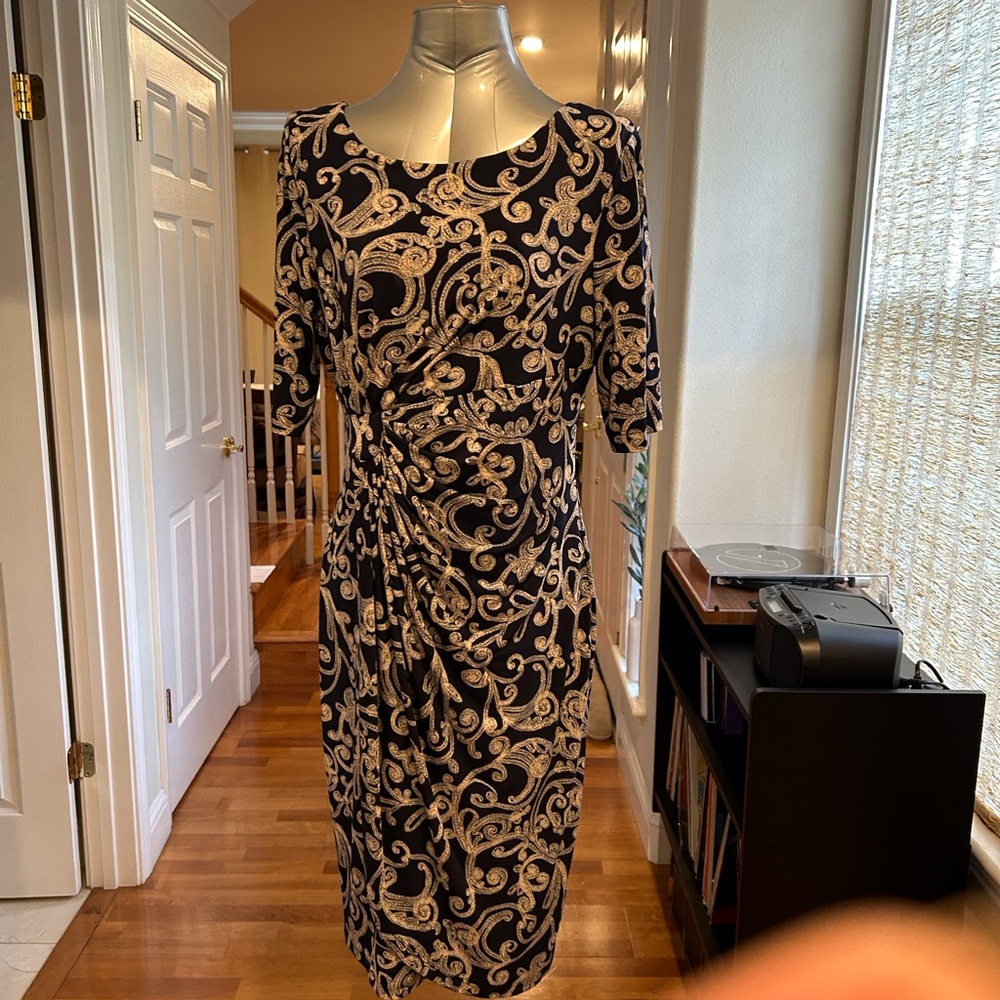 Elegant Navy Blue/Taupe scroll sheath side ruched wrap dress.